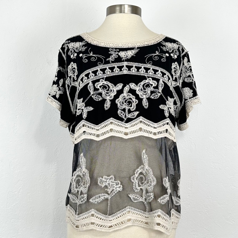 Womens Boho Chic Festival Top Sz Medium Romantic Floral Embroidered Sheer Mesh
